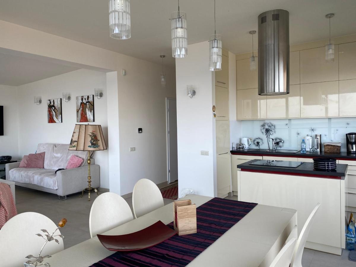 Penthouse BlueSky Apartment Rewal Exterior foto